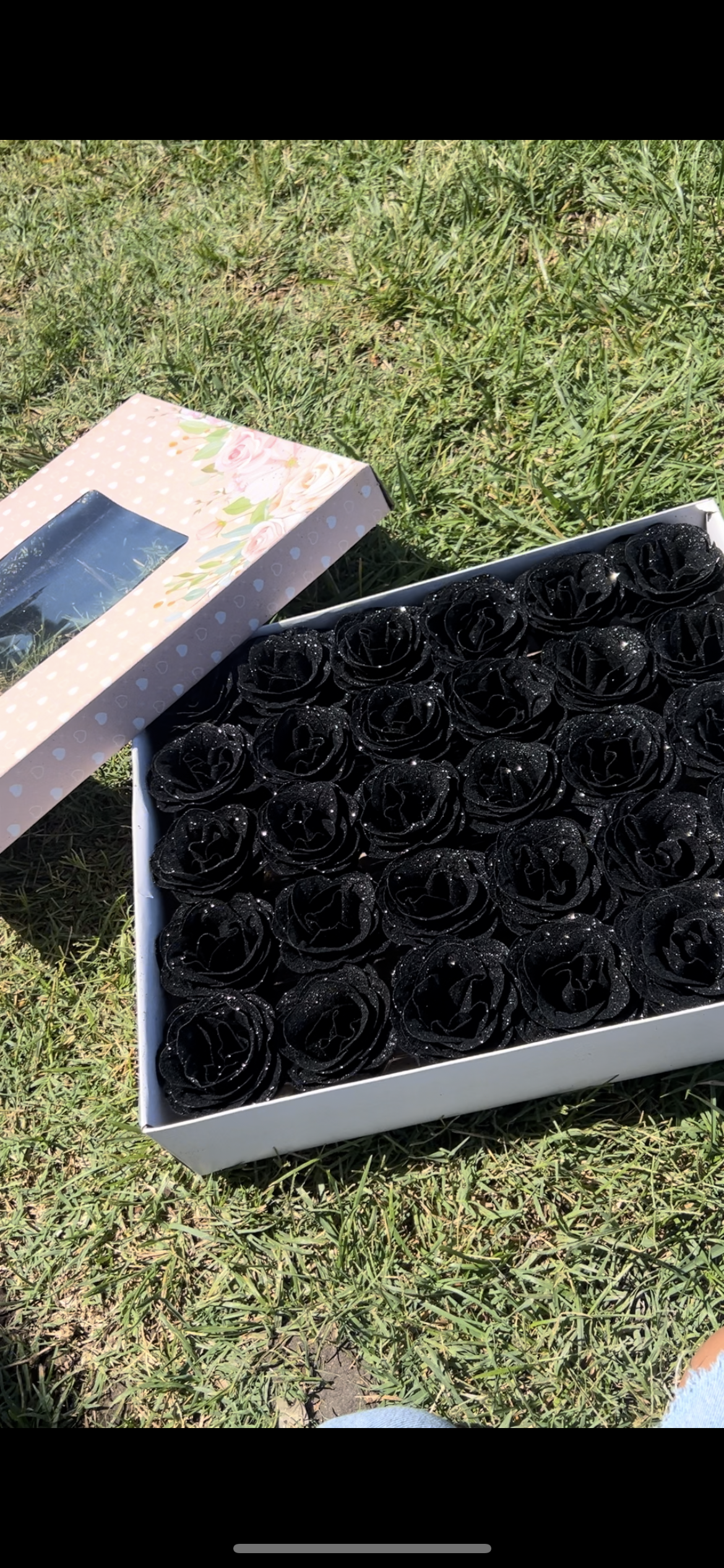 30 artificial glitter roses